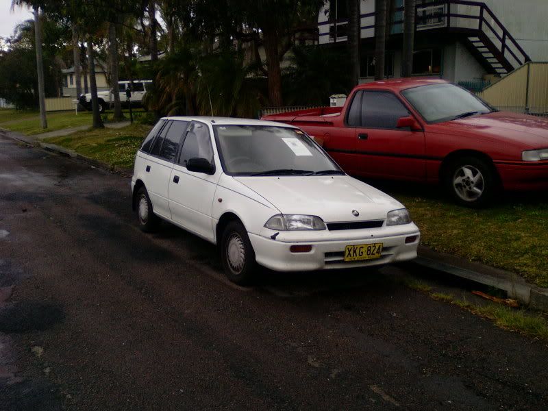 Holden Barina 2000. [FS - NSW] holden barina (2000 firm)