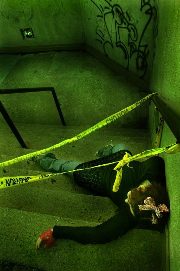 IMAGE: http://i7.photobucket.com/albums/y258/waxme/IMG_6907EDITmini.jpg