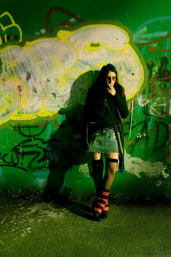 IMAGE: http://i7.photobucket.com/albums/y258/waxme/IMG_6963editmini.jpg