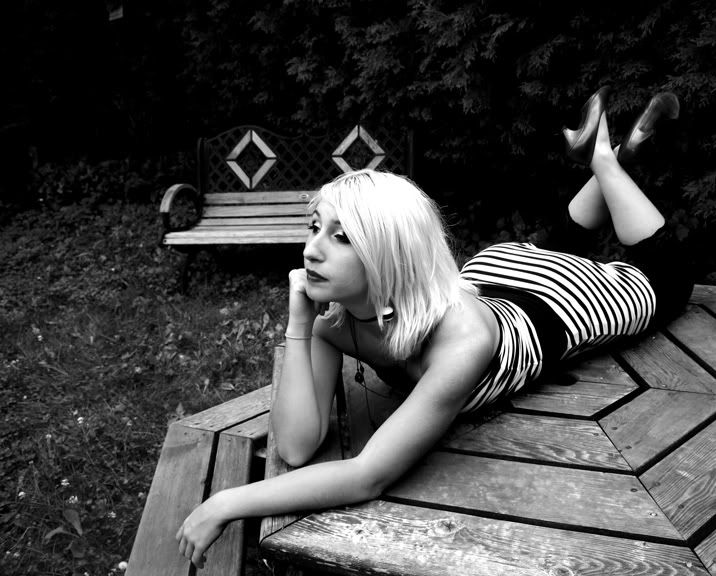 IMAGE: http://i7.photobucket.com/albums/y258/waxme/IMG_7842editcropresize.jpg