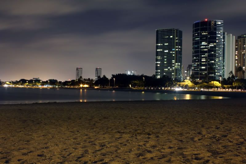 IMAGE: http://i7.photobucket.com/albums/y259/quik59sat/Photography/IMG_2406.jpg