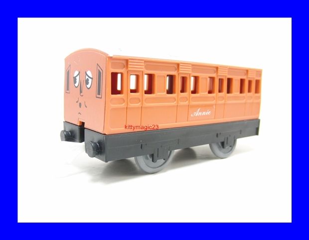tomy trackmaster thomas annie and clarabel