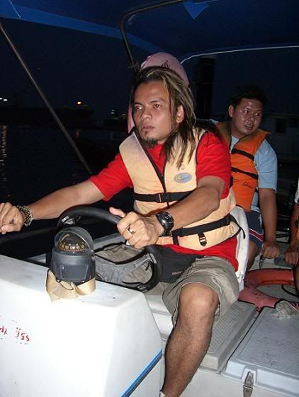 Image hosting by Photobucket