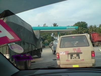 Petronas 02