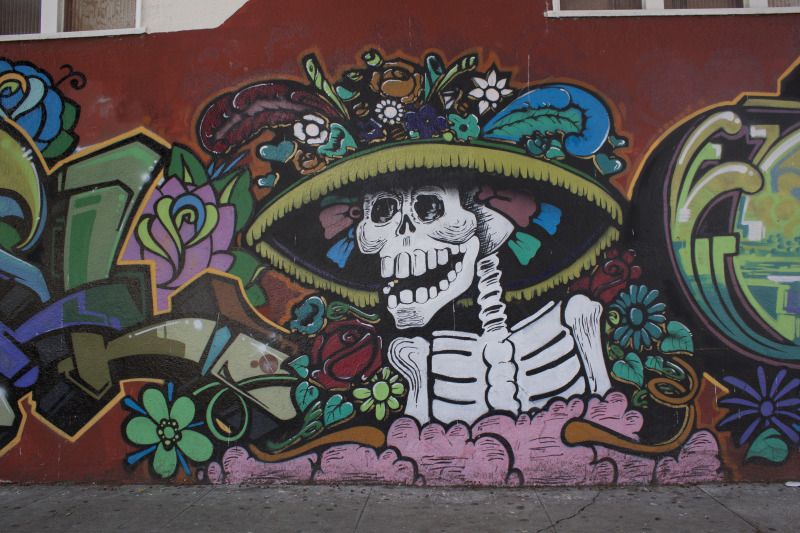 IMAGE: http://i7.photobucket.com/albums/y266/roush611/GraffitinonHDR.jpg