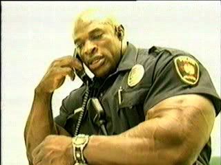 Bodybuilding Cop