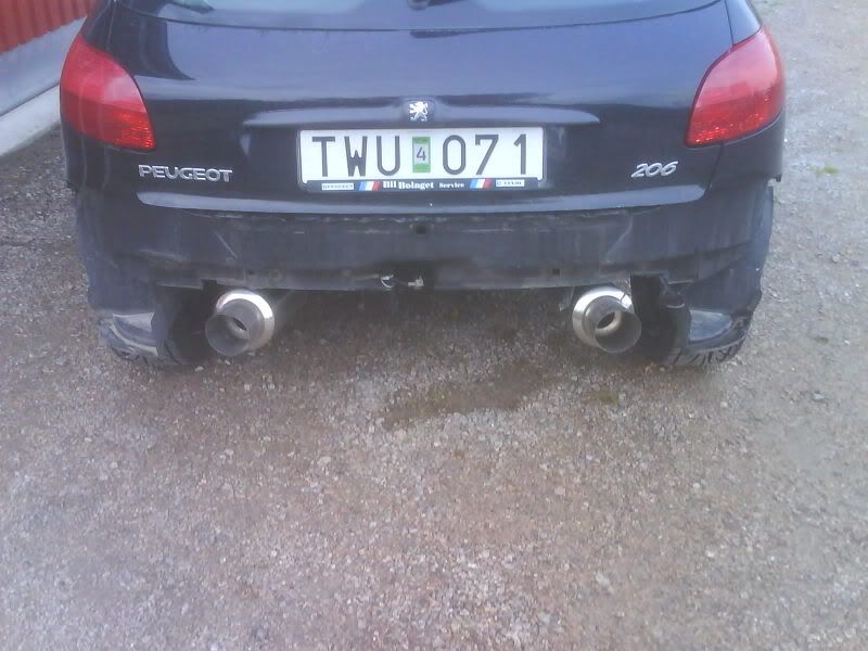 http://i7.photobucket.com/albums/y267/spraYcanE/Peugeot%20206/Exterior/Avgassystem/DSC01187.jpg