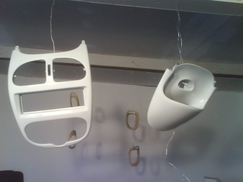 http://i7.photobucket.com/albums/y267/spraYcanE/Peugeot%20206/Interior/Instrumentpanel/DSC01141.jpg