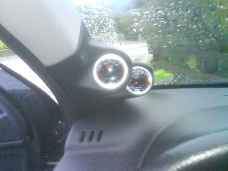 http://i7.photobucket.com/albums/y267/spraYcanE/Peugeot%20206/Interior/Matare/DSC01208.jpg