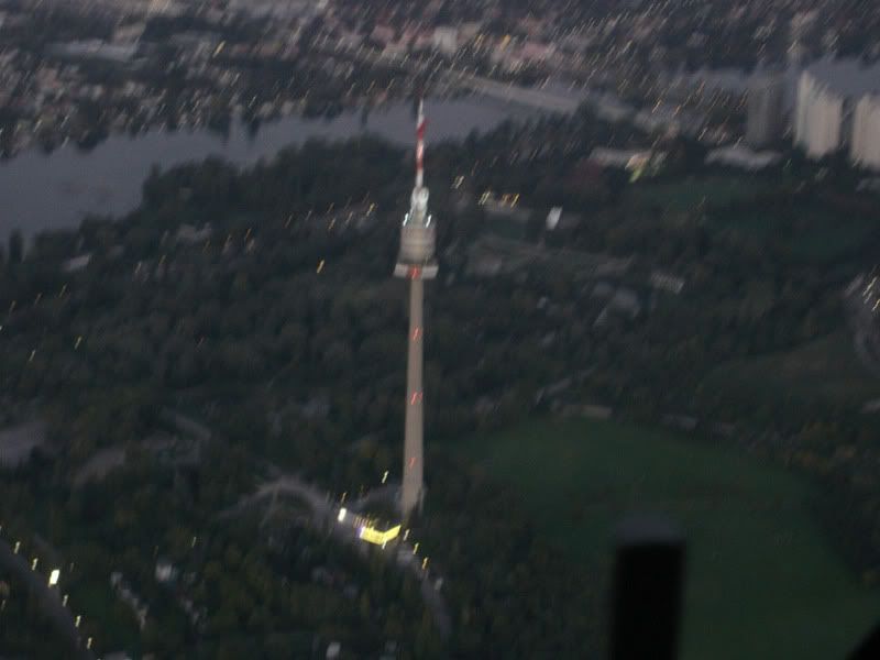 http://i7.photobucket.com/albums/y267/tonikaram/DSC02794-sm.jpg?t=1190222062
