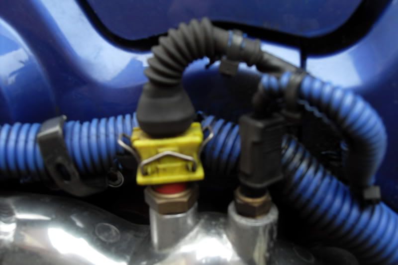 Tempconnector004.jpg