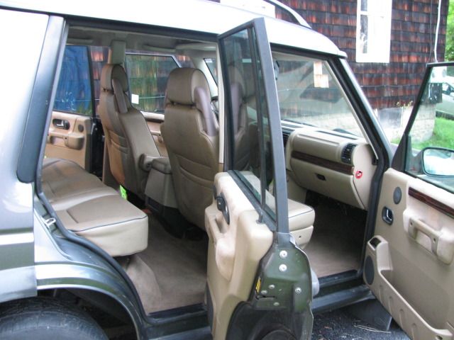 http://i7.photobucket.com/albums/y270/thejeremiah/LandRover%20for%20sale/IMG_0043.jpg