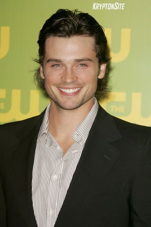 justin hartley tom welling. GUY: JUSTIN HARTLEY from