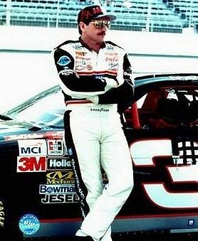 Earnhardtposingbesides3Chevrolet.jpg