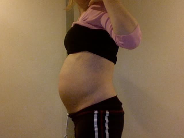 Image hotlink - 'http://i7.photobucket.com/albums/y272/angel-w-82/pregnancy/week20.jpg' Image hotlink - 'http://i7.photobucket.com/albums/y272/angel-w-82/pregnancy/week20.jpg'