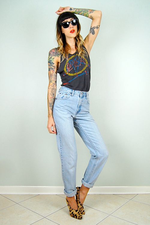 high waisted light wash levis