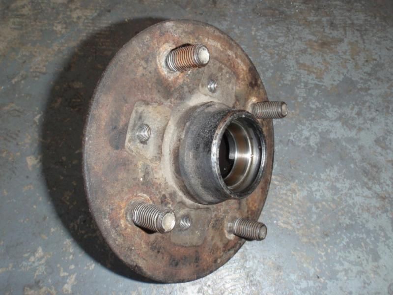 WTB Front Wheel Hub & dust cap