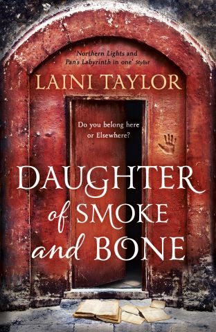 Daughter of Smoke and Bone by Laini Taylor Paperback