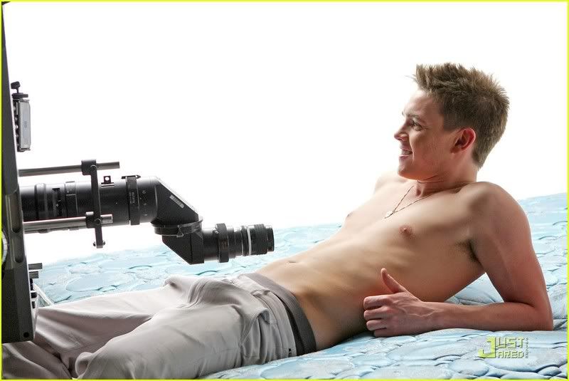 jesse mccartney shirtless. Currently listening: