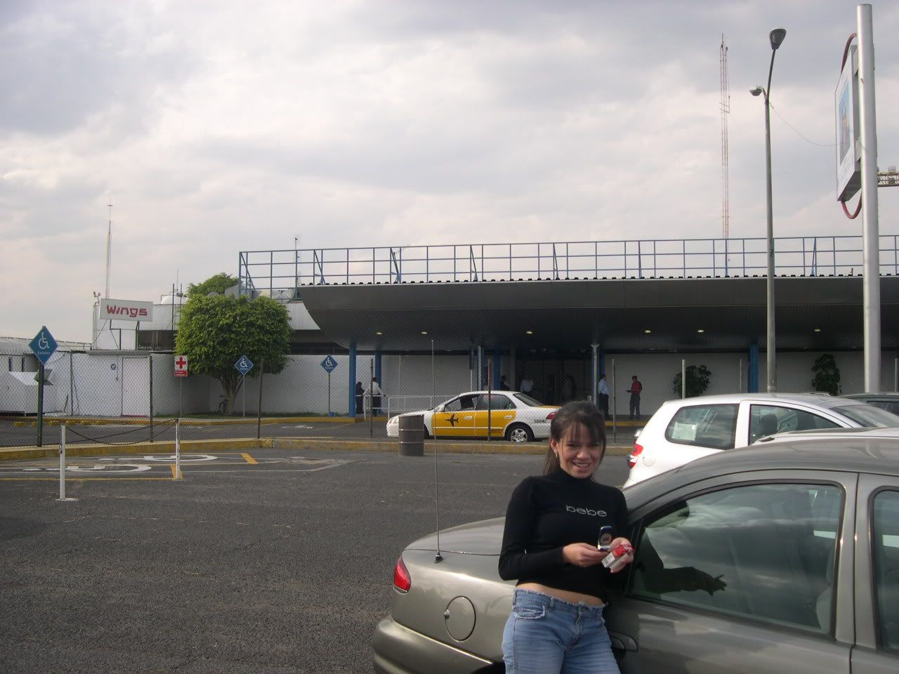 http://i7.photobucket.com/albums/y274/theaviator/DSCN7535.jpg