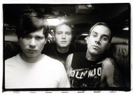 <img:http://i7.photobucket.com/albums/y277/simple_plan_01_fan/untitled.bmp>