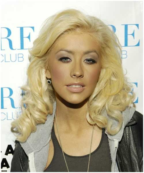 christina aguilera pin up look. We all know Christina Aguilera's latest style reinvention has been that of a 
