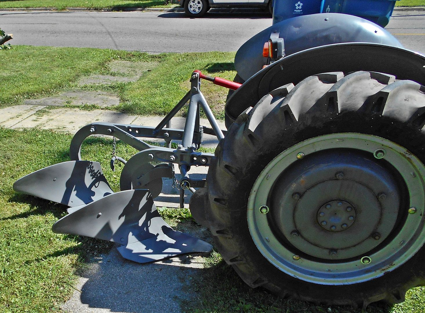 photo Ferguson Sherman 14A Plow 39_zpsqlzwgkkj.jpg