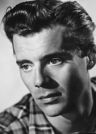 dirk-bogarde01.jpg