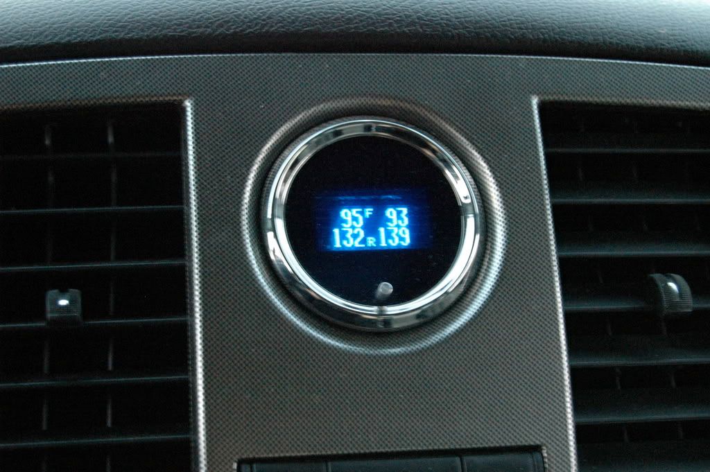 Digital voltage meter in factory clock location Chrysler 300C Forum