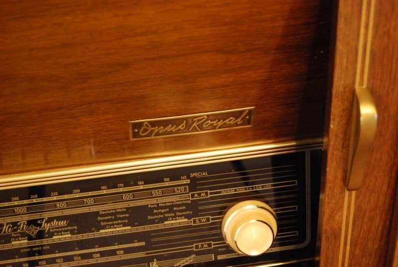 Antique Radio Forums • View topic - Telefunken Opus Royal -need help ID???