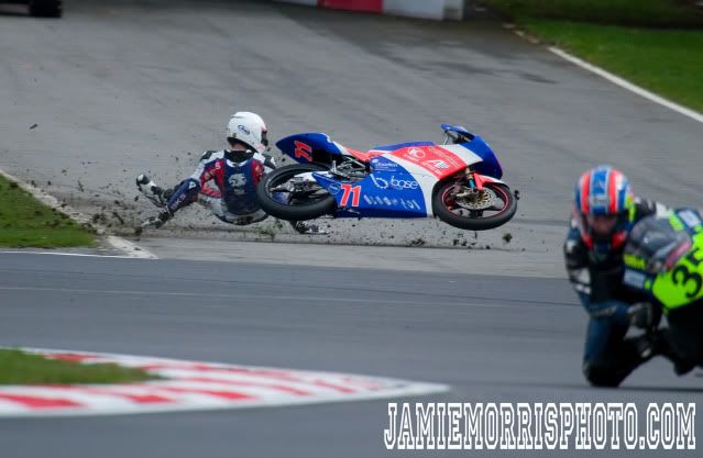 IMAGE: http://i7.photobucket.com/albums/y282/jamieislikemorris/1-1.jpg