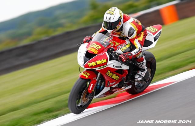 IMAGE: http://i7.photobucket.com/albums/y282/jamieislikemorris/_U9G2289_zps67c09221.jpg