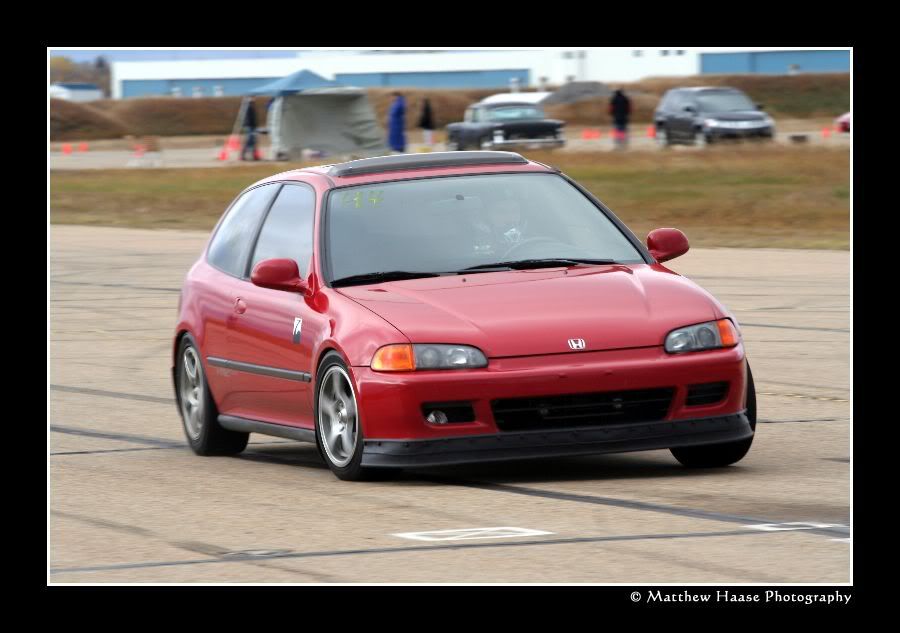 http://i7.photobucket.com/albums/y285/ChromeDragon79/necctrackday/necctrackday052.jpg