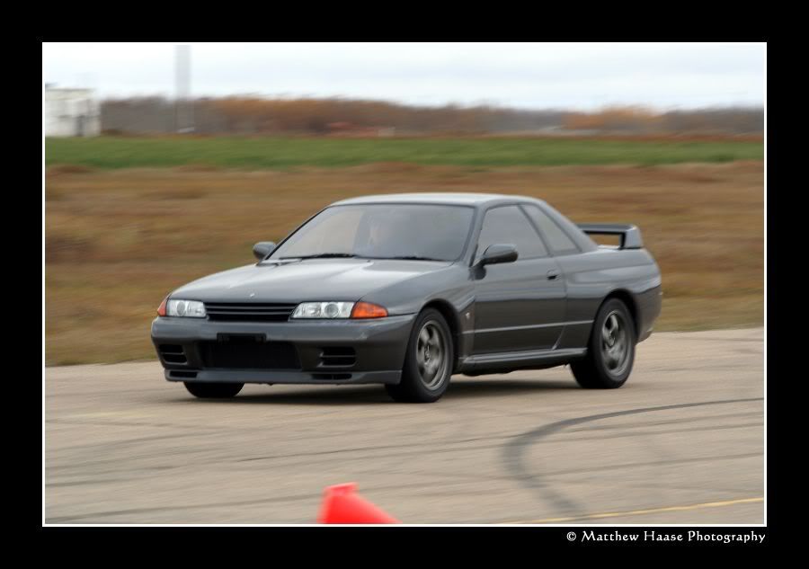 http://i7.photobucket.com/albums/y285/ChromeDragon79/necctrackday/necctrackday059.jpg