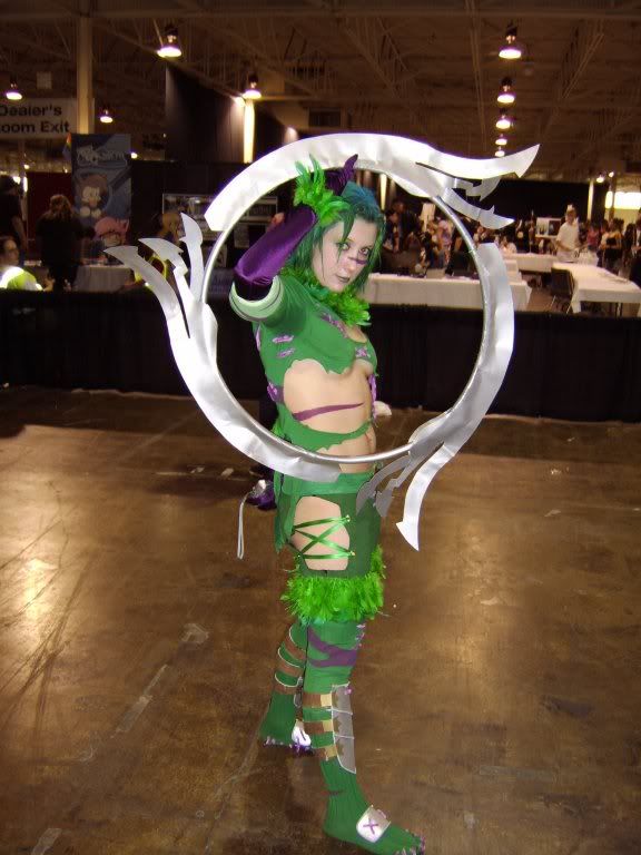 I have no idea what show this was from, but holy shit was that a cool cosplay!