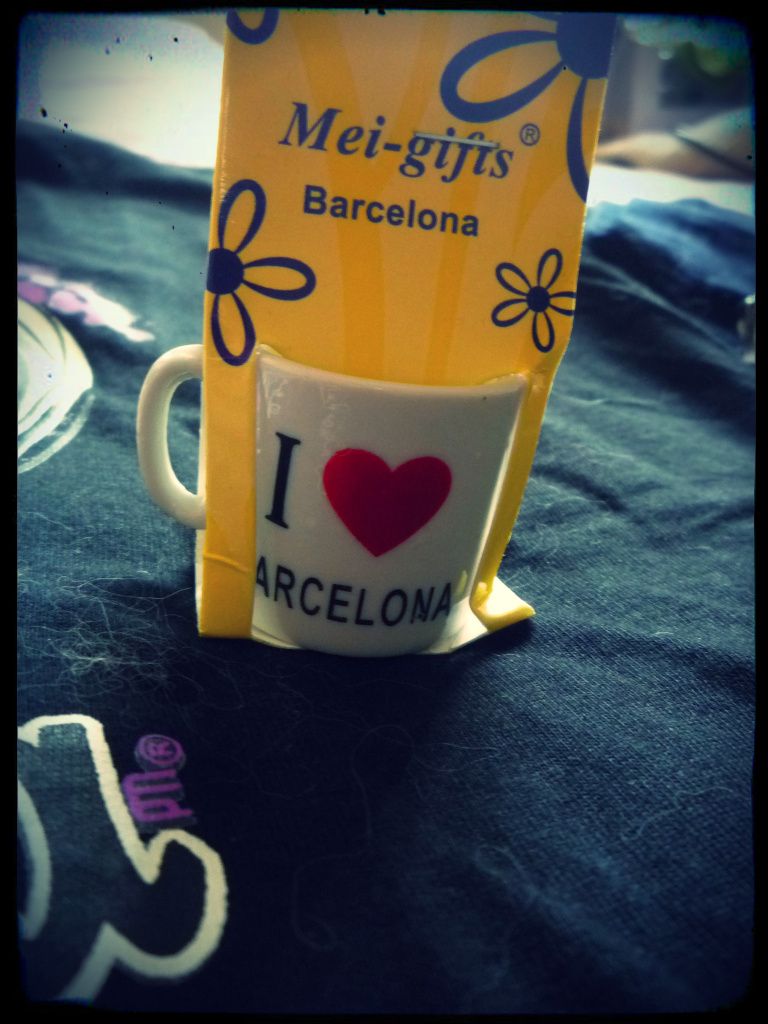 A mini i Heart Barcelona Cup A mini i Heart Barcelona Cup