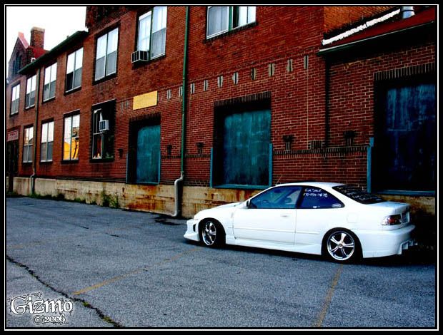 IMAGE: http://i7.photobucket.com/albums/y288/19gizmo85/IMG_1342_EDITED.jpg