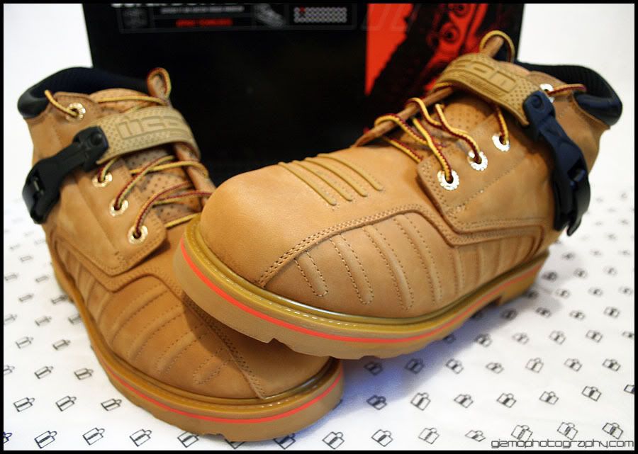 IMAGE: http://i7.photobucket.com/albums/y288/19gizmo85/Photography/Picture015-1.jpg