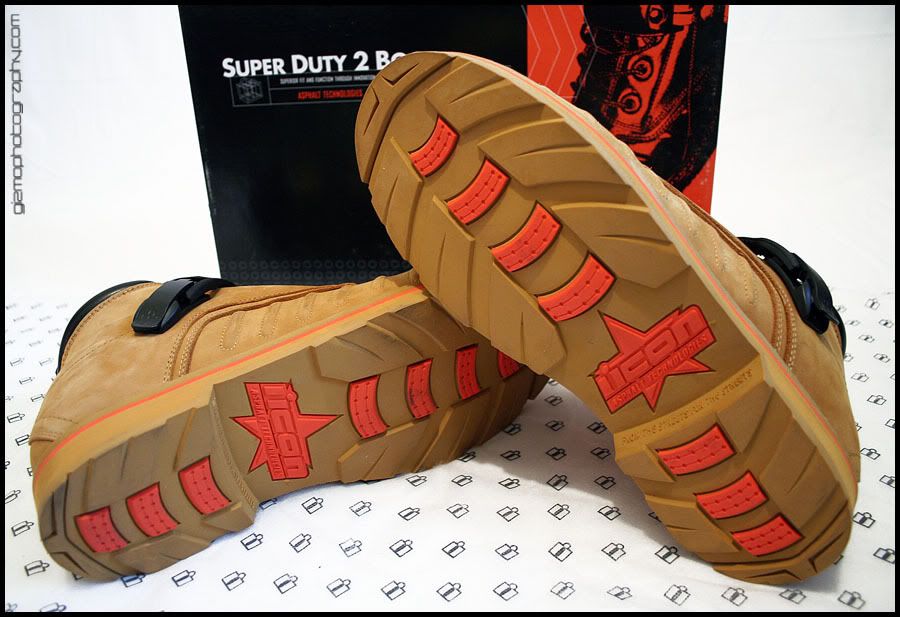 IMAGE: http://i7.photobucket.com/albums/y288/19gizmo85/Photography/Picture020-1.jpg