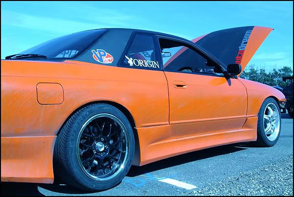 http://i7.photobucket.com/albums/y288/standXalone/D-Sport%20Rd%203%20-%20Castrol/32.jpg