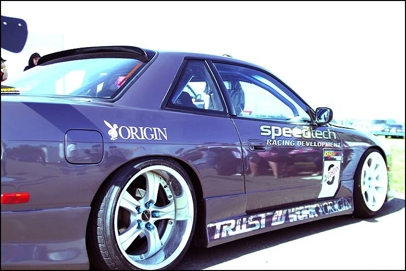 http://i7.photobucket.com/albums/y288/standXalone/D-Sport%20Rd%203%20-%20Castrol/81.jpg