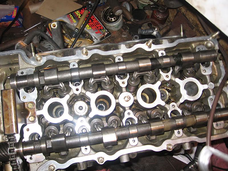 http://i7.photobucket.com/albums/y288/standXalone/engine%20rebuild/topofhead.jpg