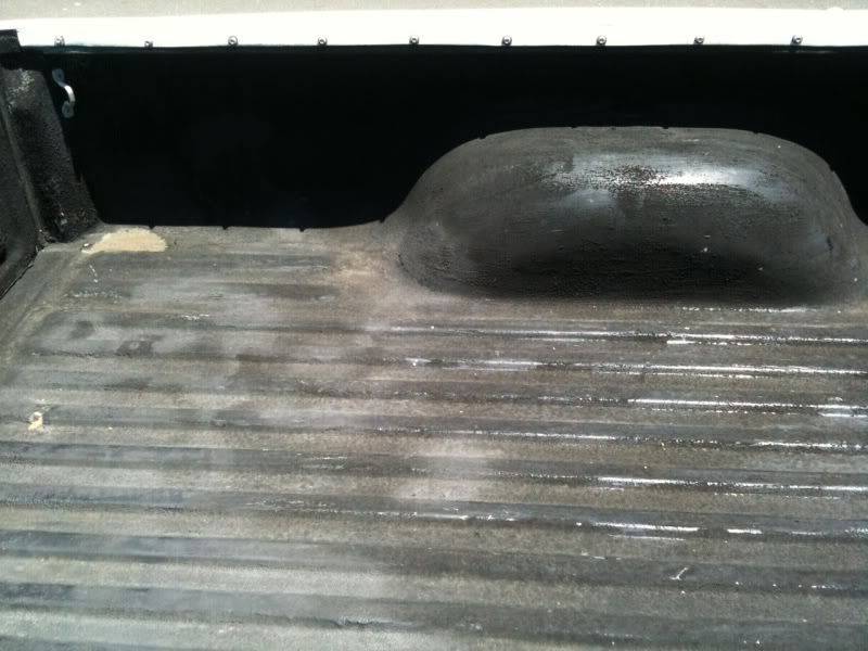 WTT Bed with Fiberglass REAR fenders Pirate 4x4