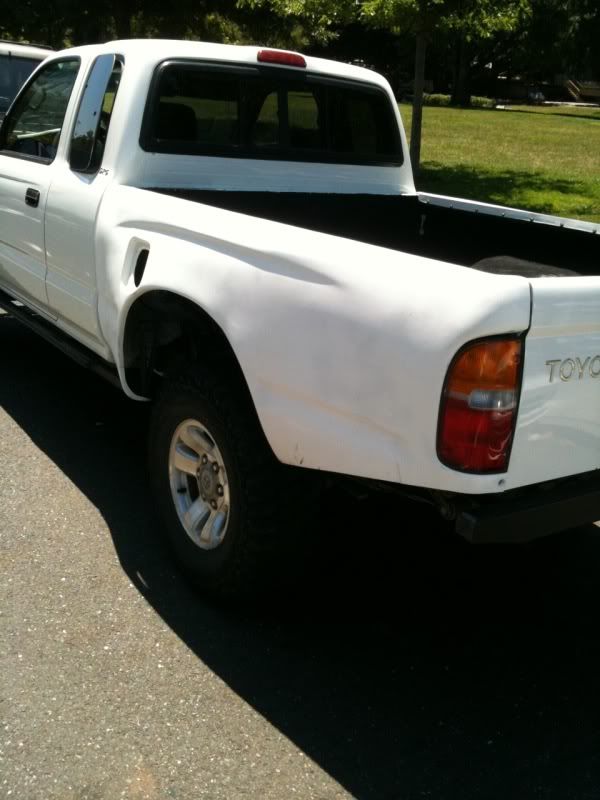 WTT Bed with Fiberglass REAR fenders Pirate 4x4