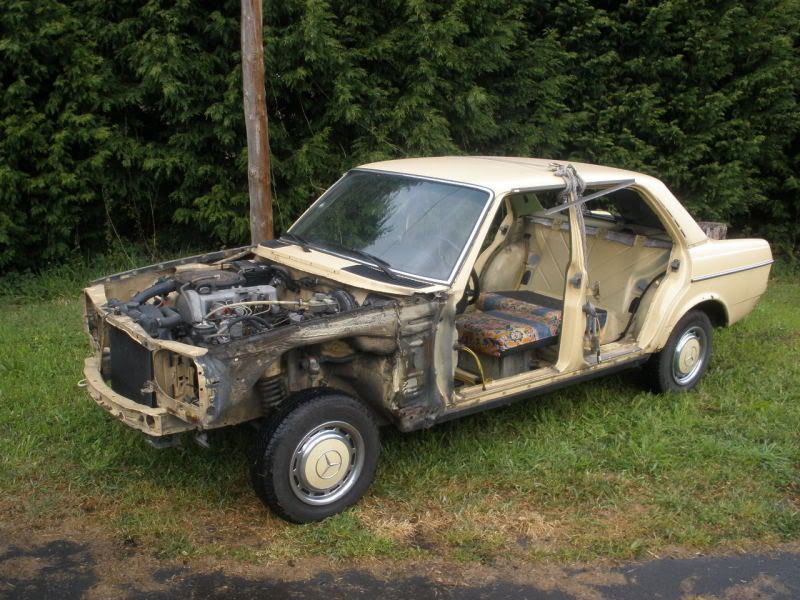 Mercedes003.jpg