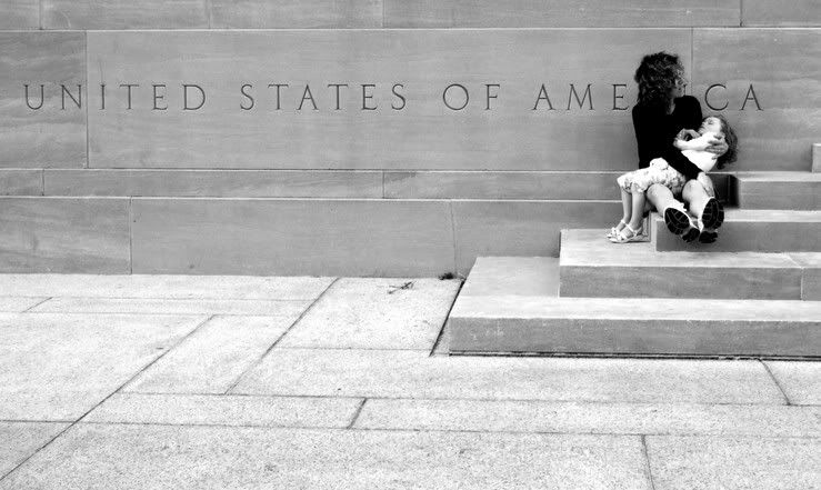 2005_0402WashingtonDC0032croppedbw.jpg