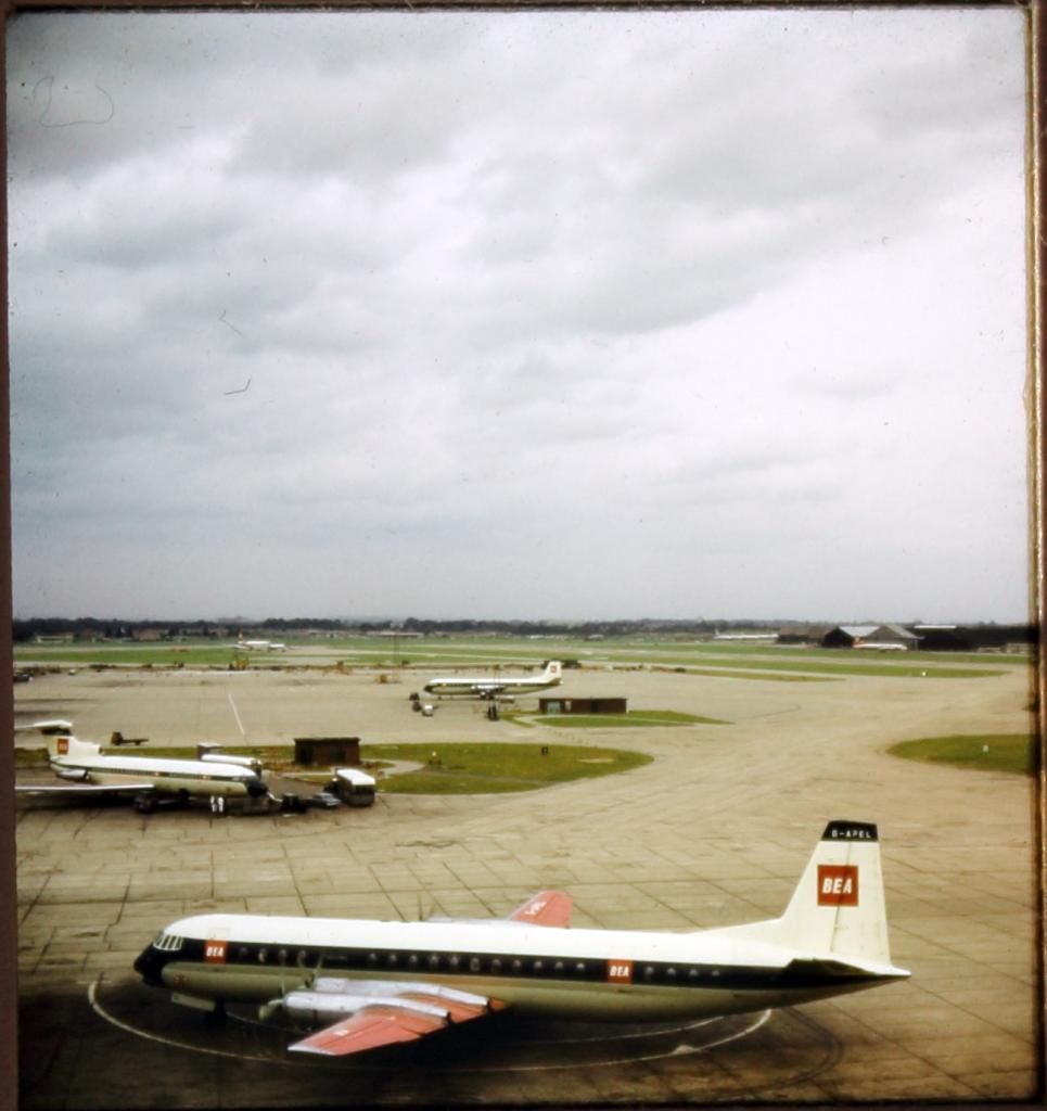 http://i7.photobucket.com/albums/y291/Wonkey_Donkey/Aircraft/1960s%20Heathrow/IMG_7607_zpseaaf1759.jpg