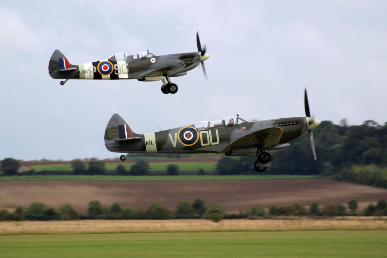 http://i7.photobucket.com/albums/y291/Wonkey_Donkey/Aircraft/20110904%20-%20Duxford%20Autumn%20Airshow/IMG_2805eSM.jpg