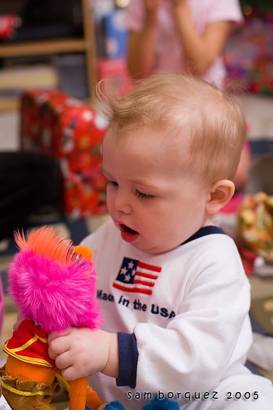 IMAGE: http://i7.photobucket.com/albums/y291/tborquez/122105Jackson02.jpg