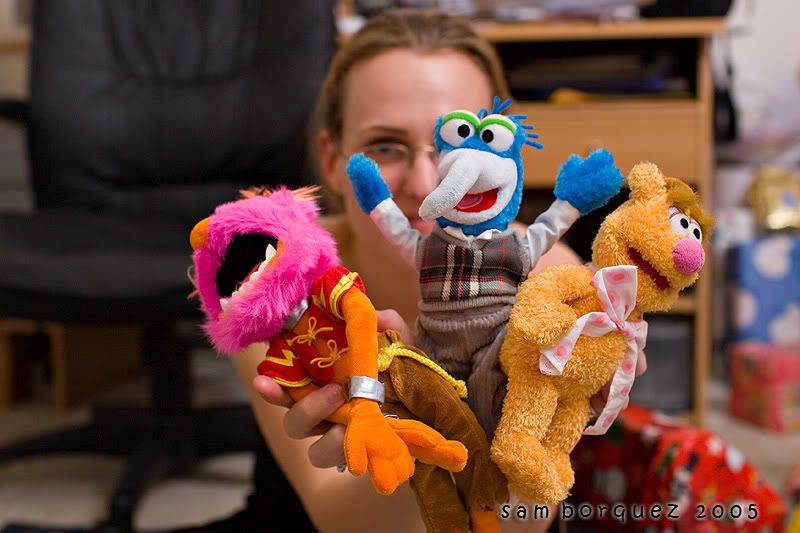 IMAGE: http://i7.photobucket.com/albums/y291/tborquez/122105Tessa01.jpg